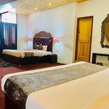 Hotel Hadimba Palace - Near Mall Road Manāli Esterno foto