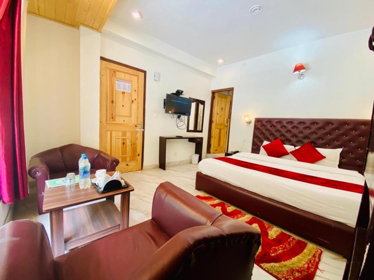 Hotel Hadimba Palace - Near Mall Road Manāli Esterno foto