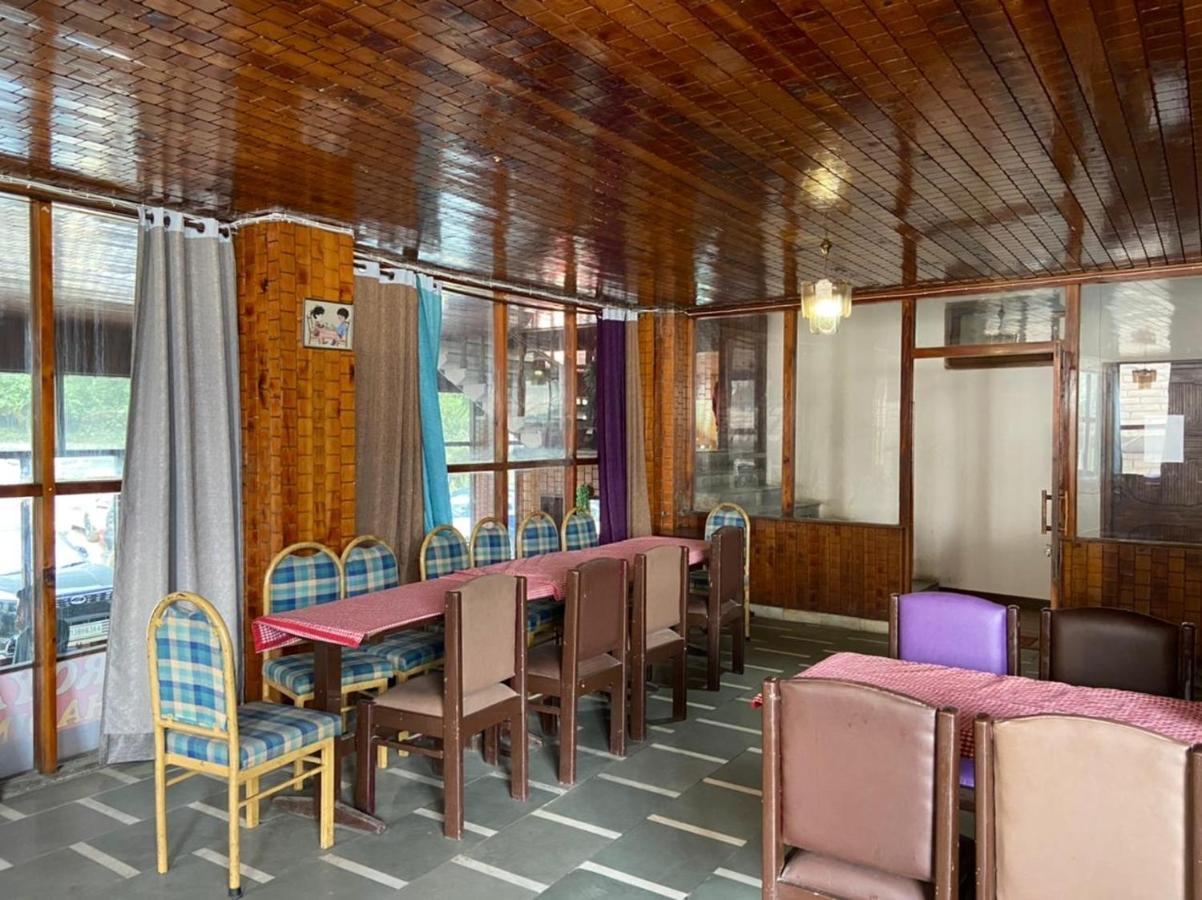 Hotel Hadimba Palace - Near Mall Road Manāli Esterno foto